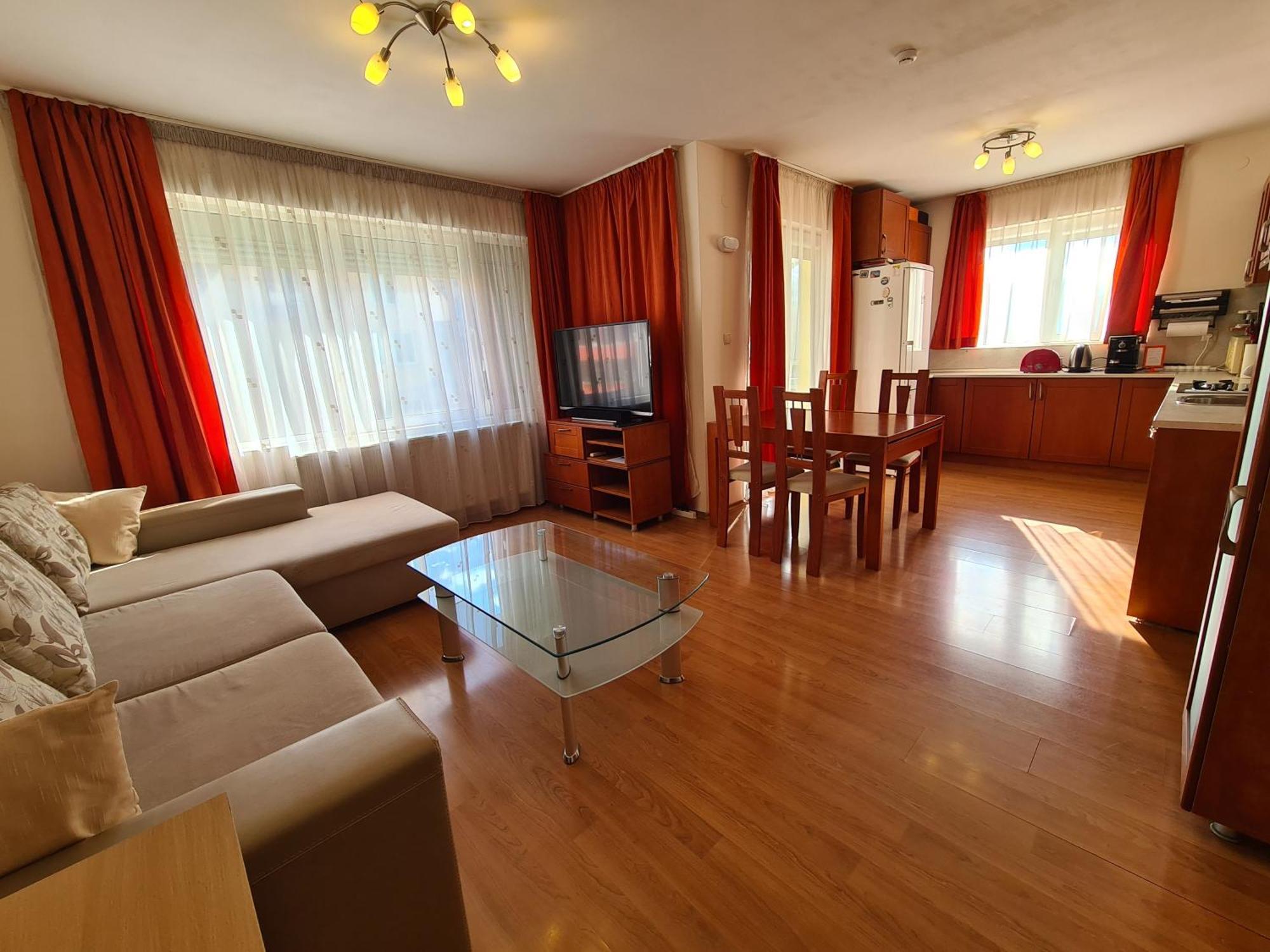 Apartment Spacious 2 Bedroom